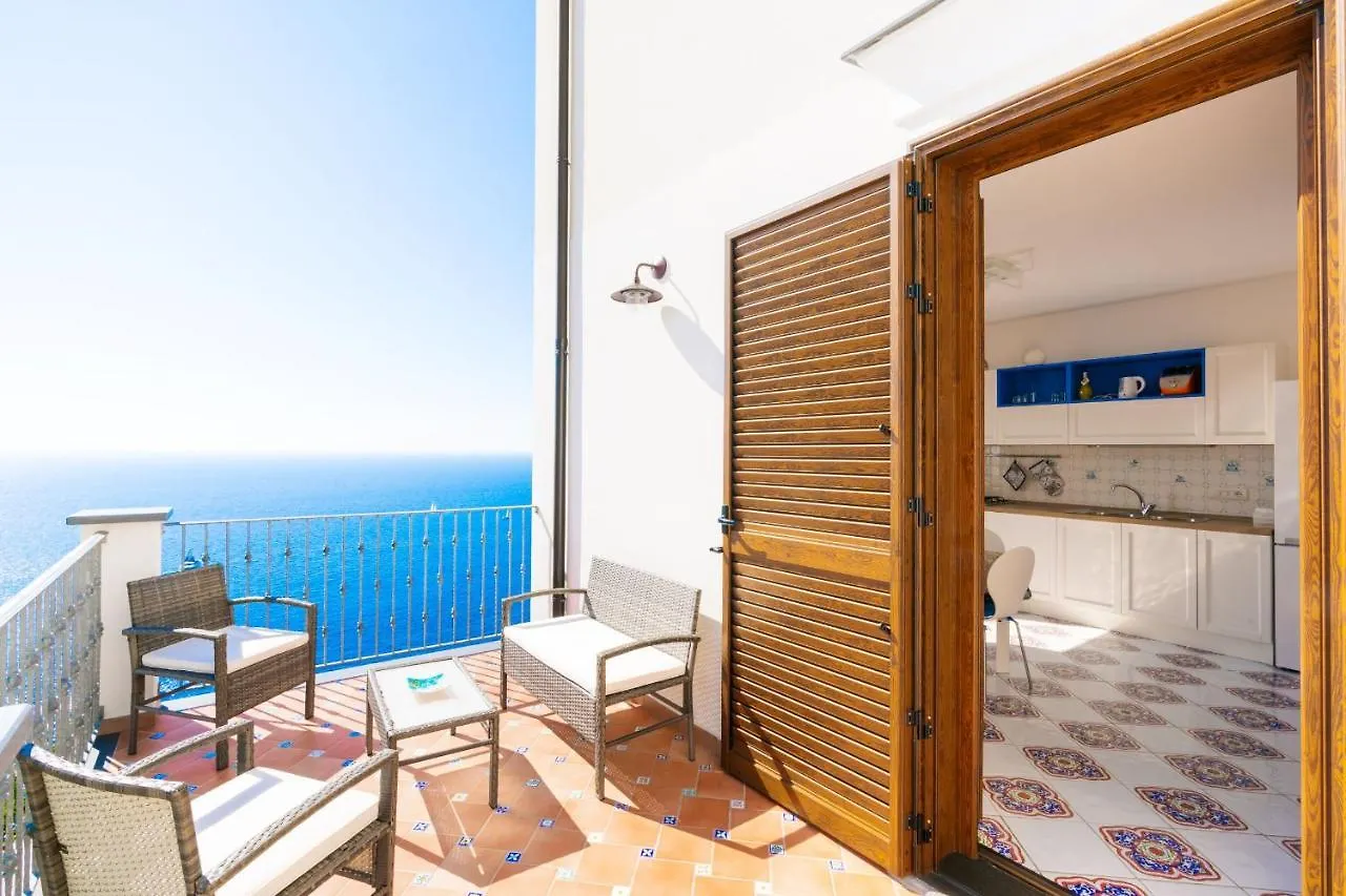 Alone Amalfi Villa